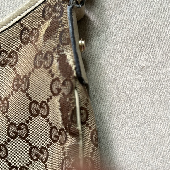 (SOLD)GUCCI Beige GG Canvas and Leather Abbey D-Ring Hobo - Picture 6 of 12